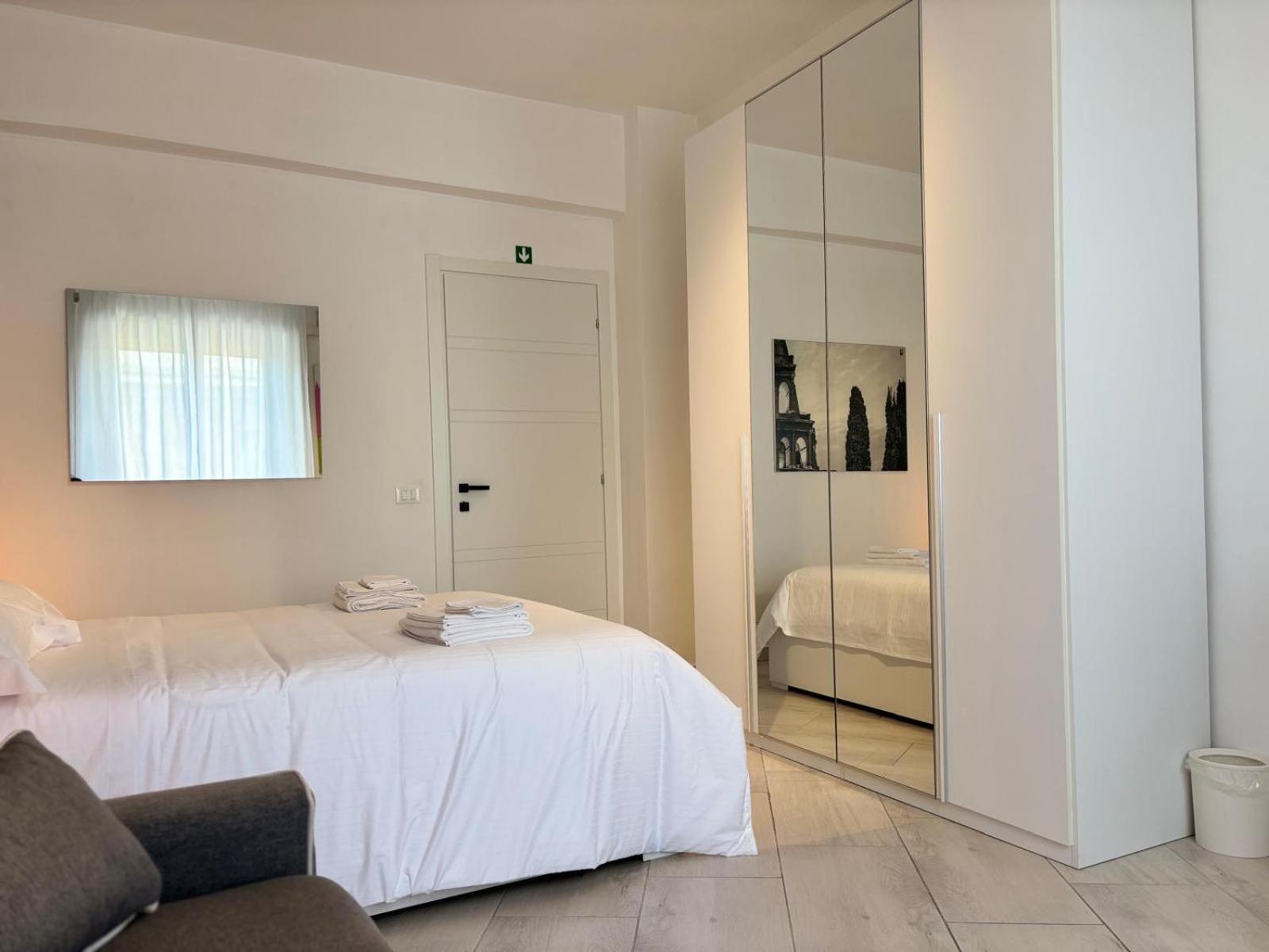 Roma Elena Hotel Kültér fotó